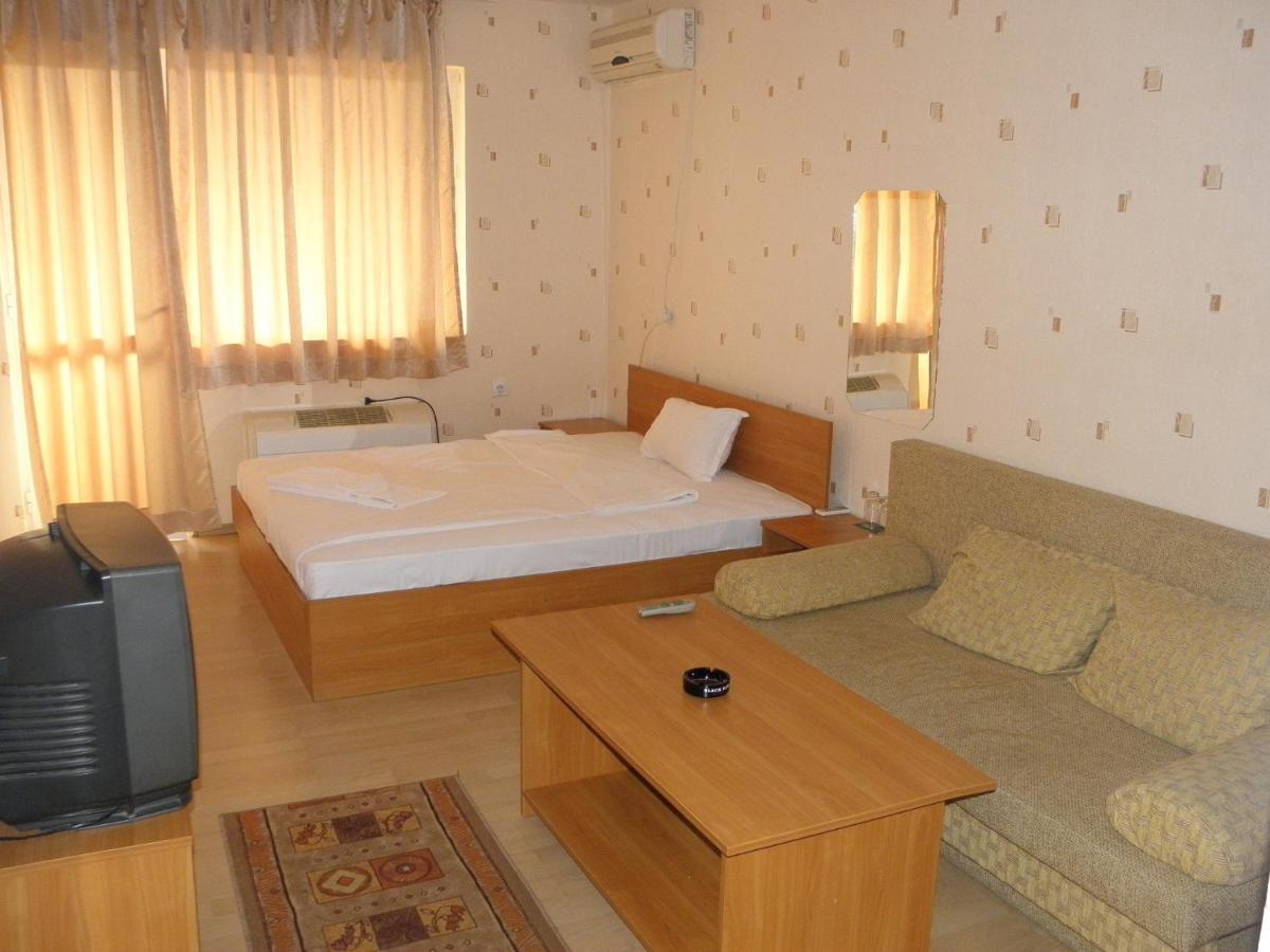 Hotel Pilevski Blagoewgrad Zimmer foto
