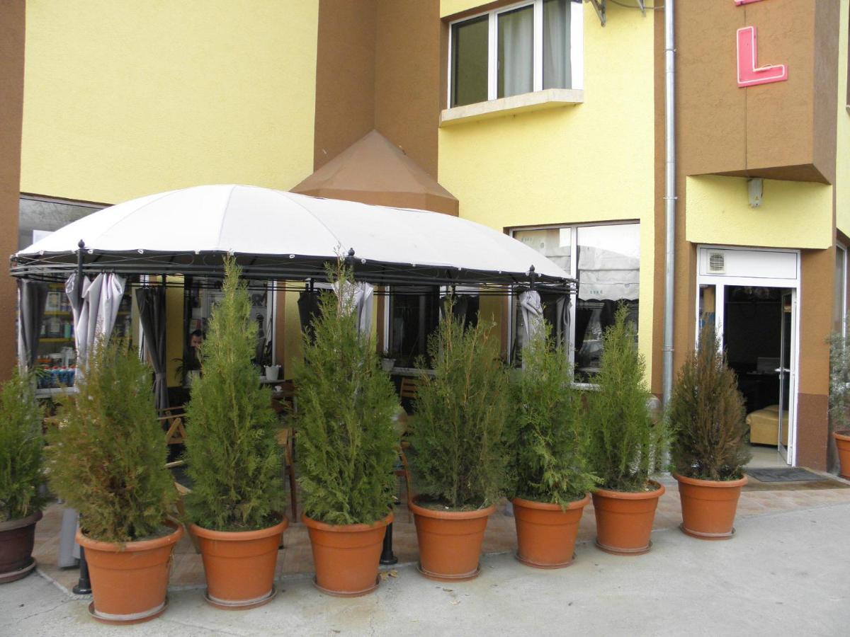 Hotel Pilevski Blagoewgrad Exterior foto